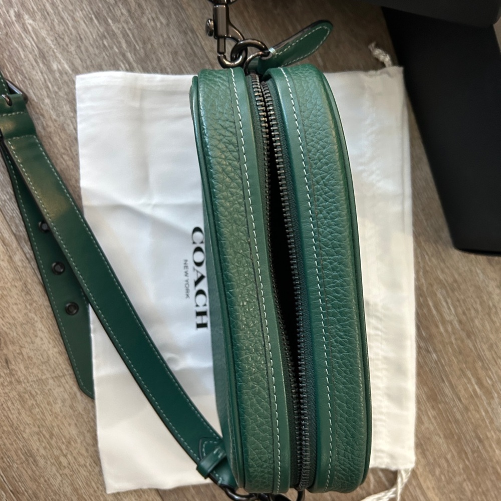 COACH Green Camera Leather Bag - Picture 6 of 8